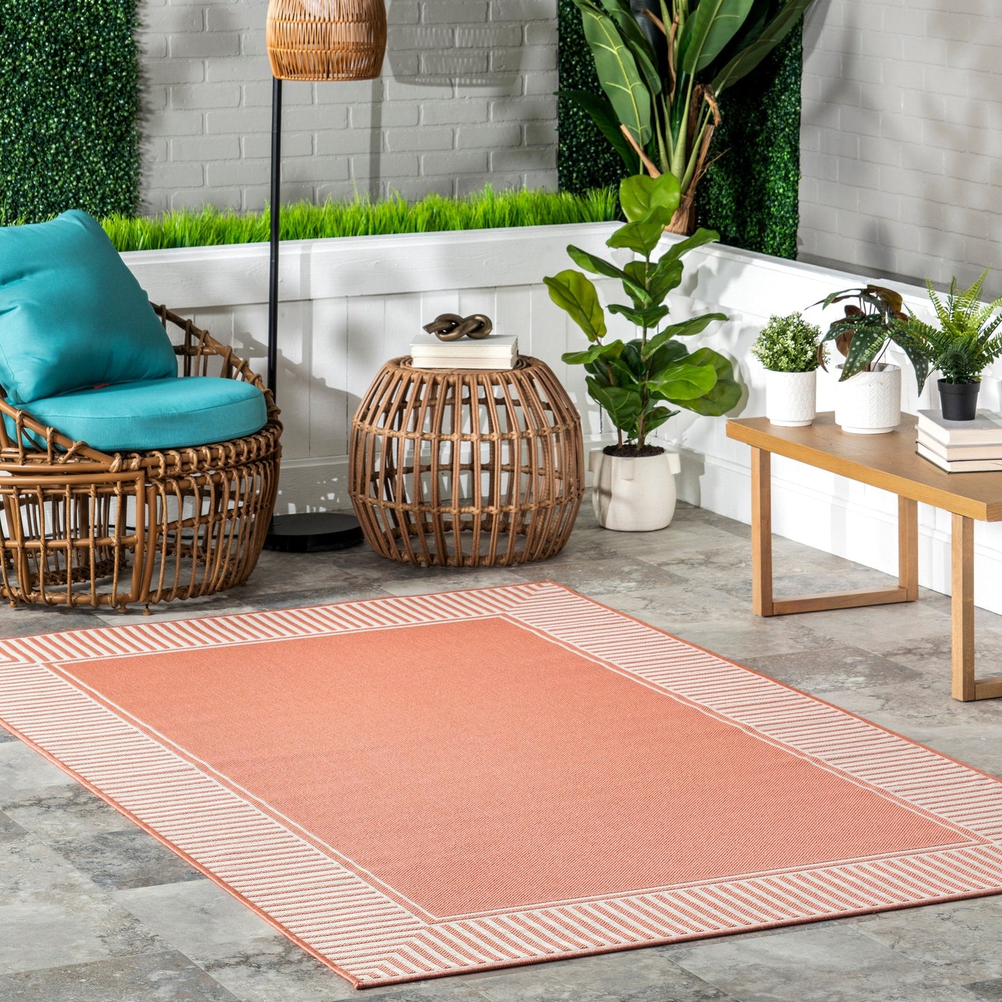 Nuloom Leah Classic Bordered Indoor/Outdoor Area Rug
