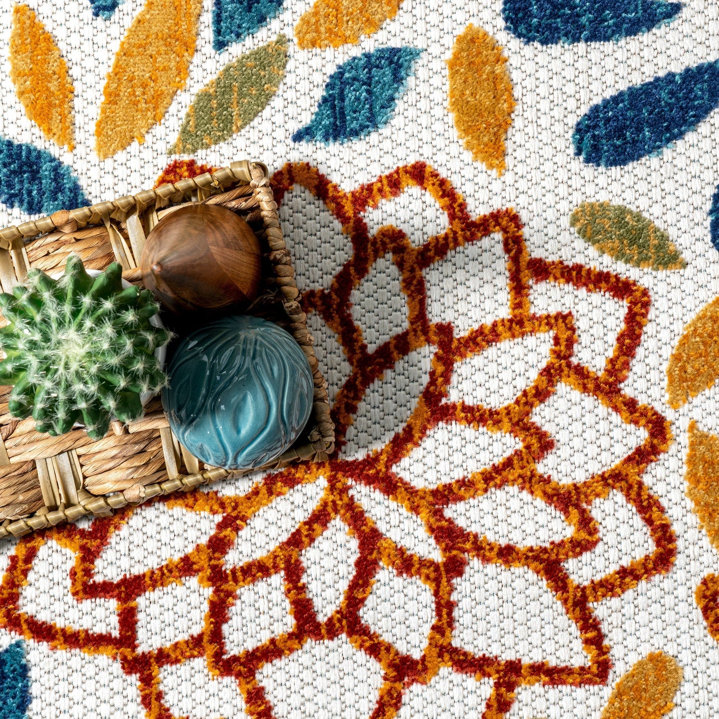 Nuloom Ronda Bold Floral Indoor/Outdoor Area Rug