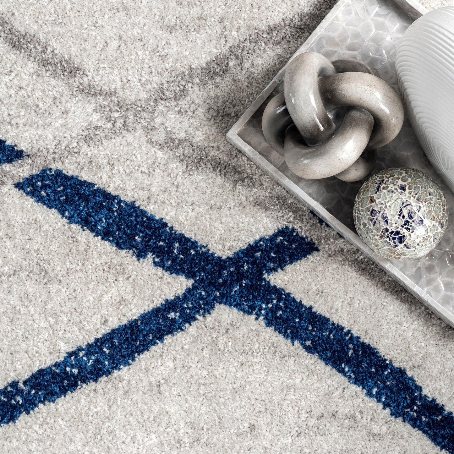 Nuloom Skylar Modern Abstract Area Rug