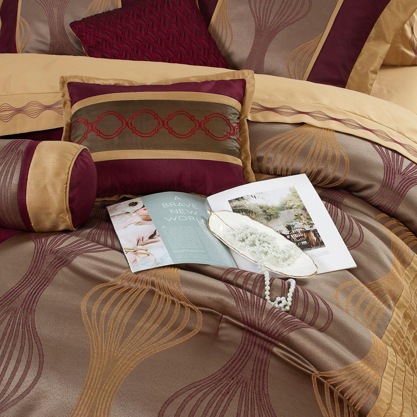 Nanshing Daniella 7-Piece Modern Geometric Comforter Set