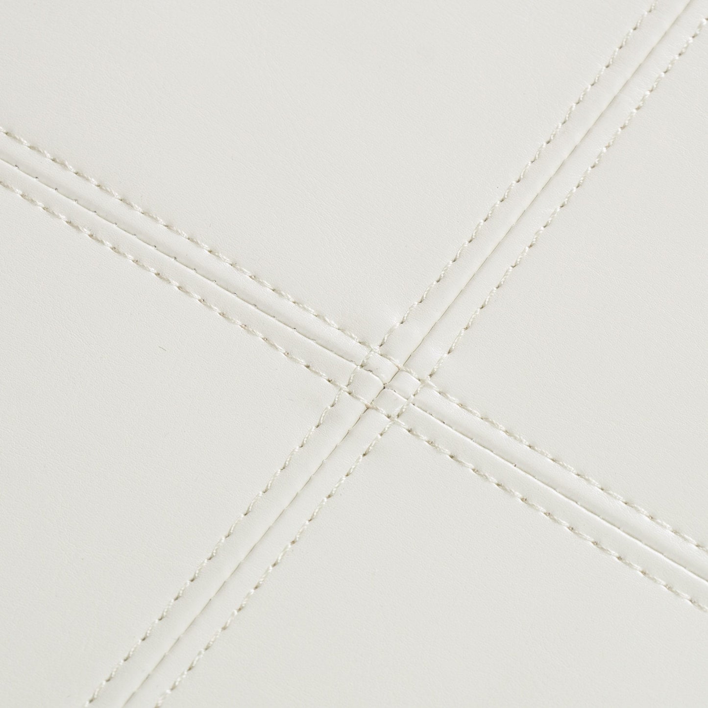 Banc de rangement en similicuir Lucinda par Christopher Knight Home - 51,25 L x 17,50 l x 16,25 H