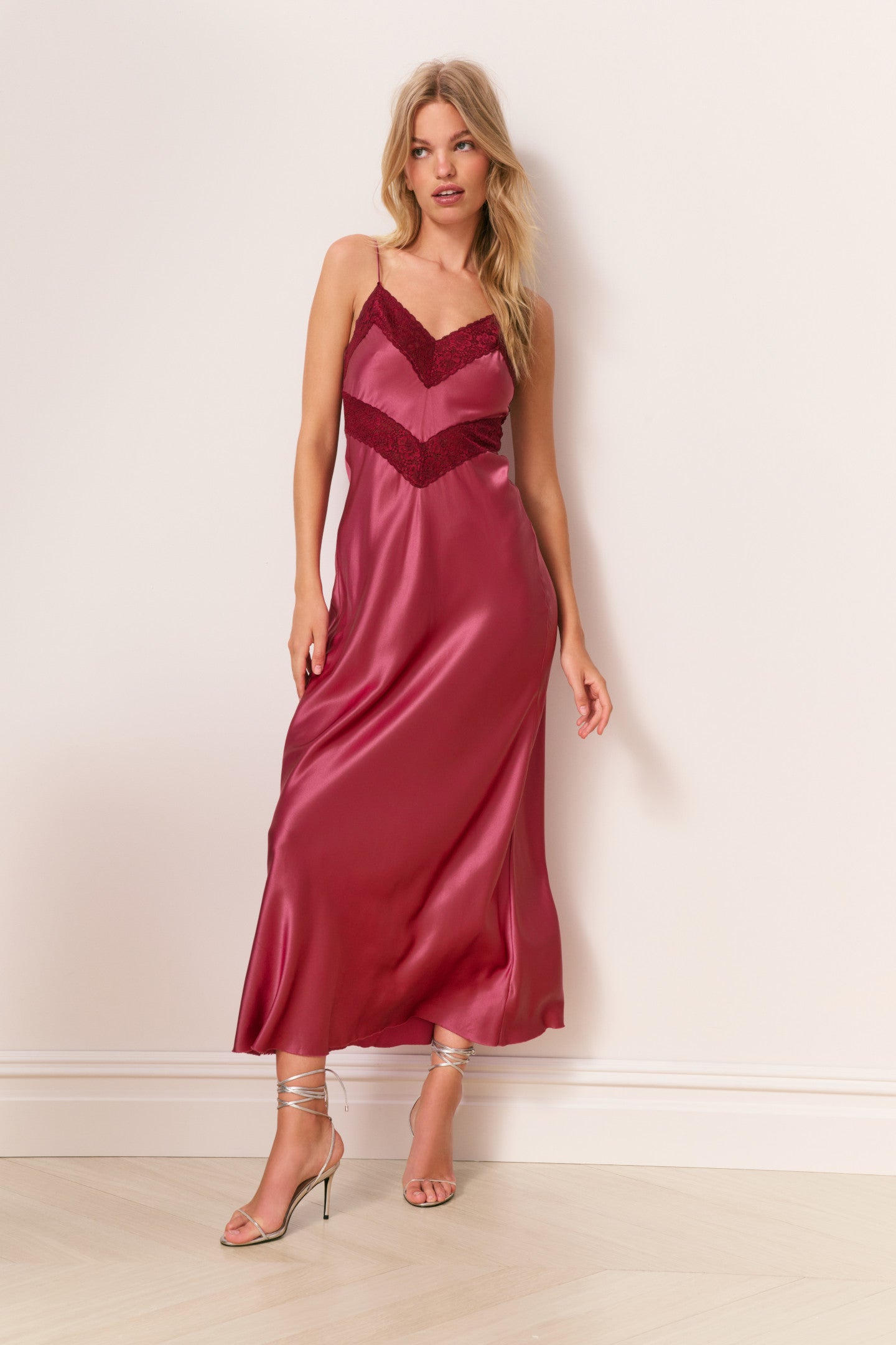 Robe longue en soie Serita