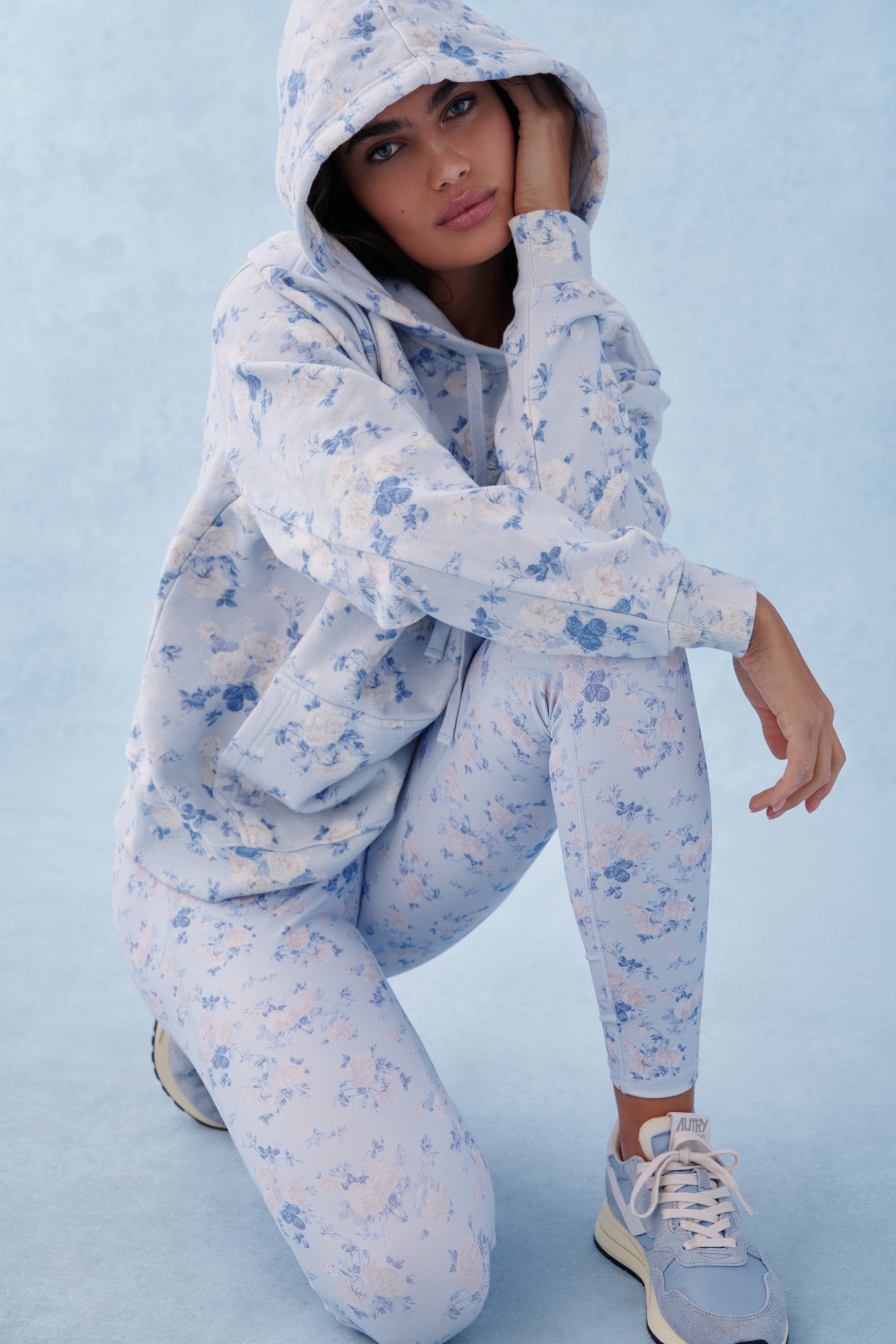 Sweat à capuche en coton à fleurs Nacova