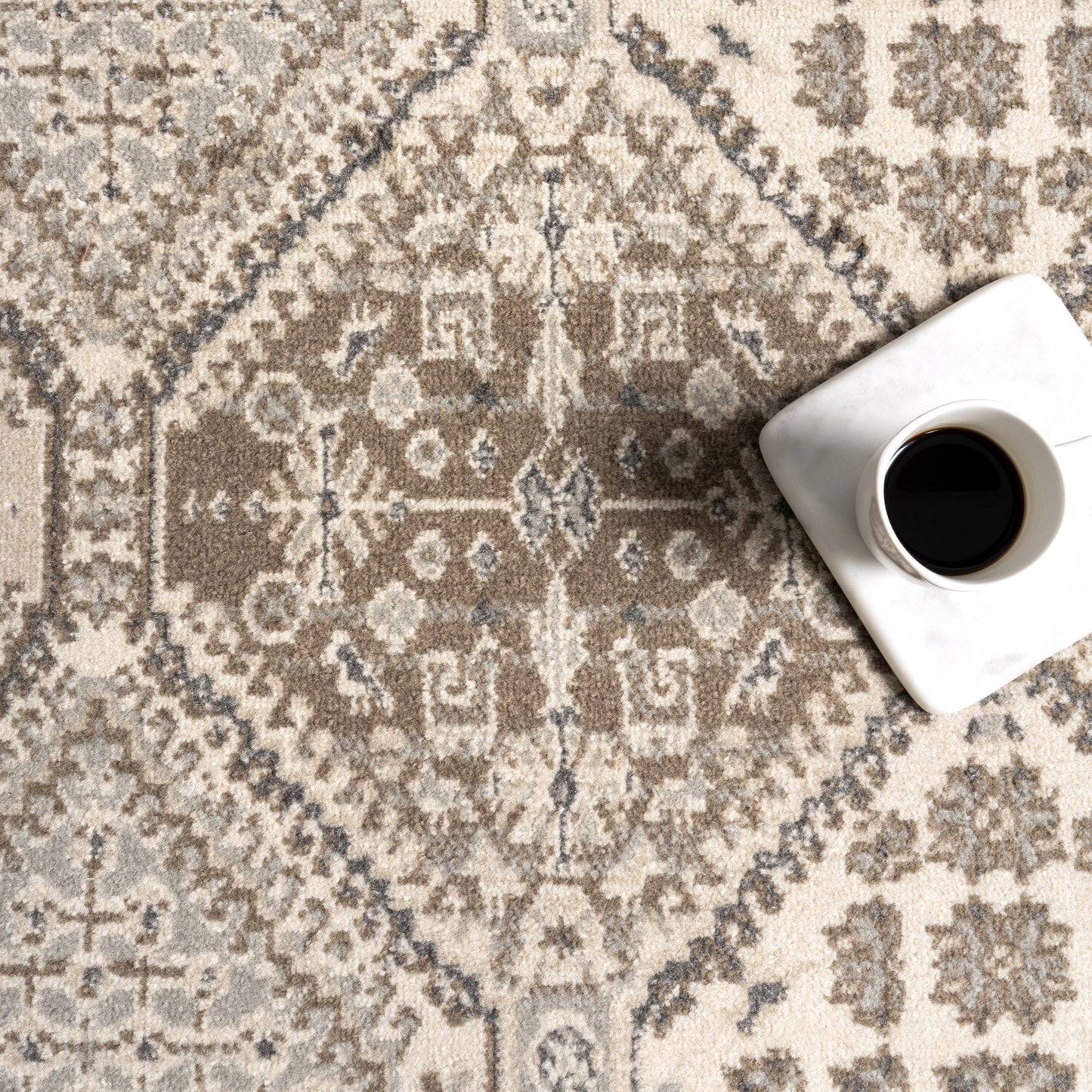 Nuloom Becca Traditional Tiled Area Rug