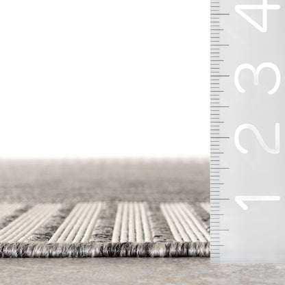 Nuloom Leah Classic Bordered Indoor/Outdoor Area Rug