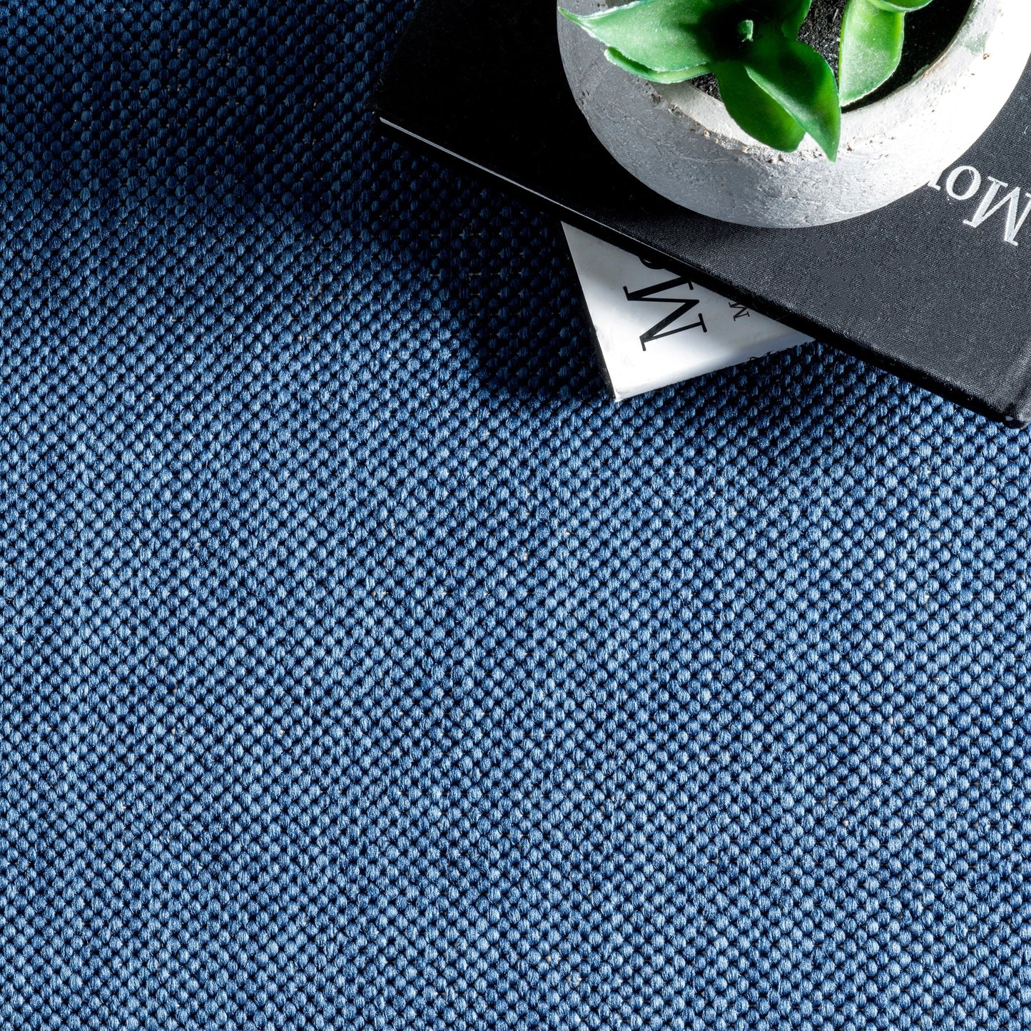 Nuloom Leah Classic Bordered Indoor/Outdoor Area Rug