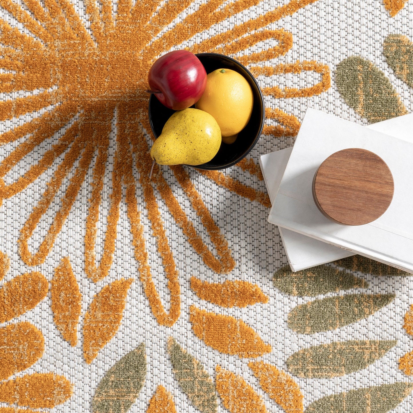 Nuloom Ronda Bold Floral Indoor/Outdoor Area Rug