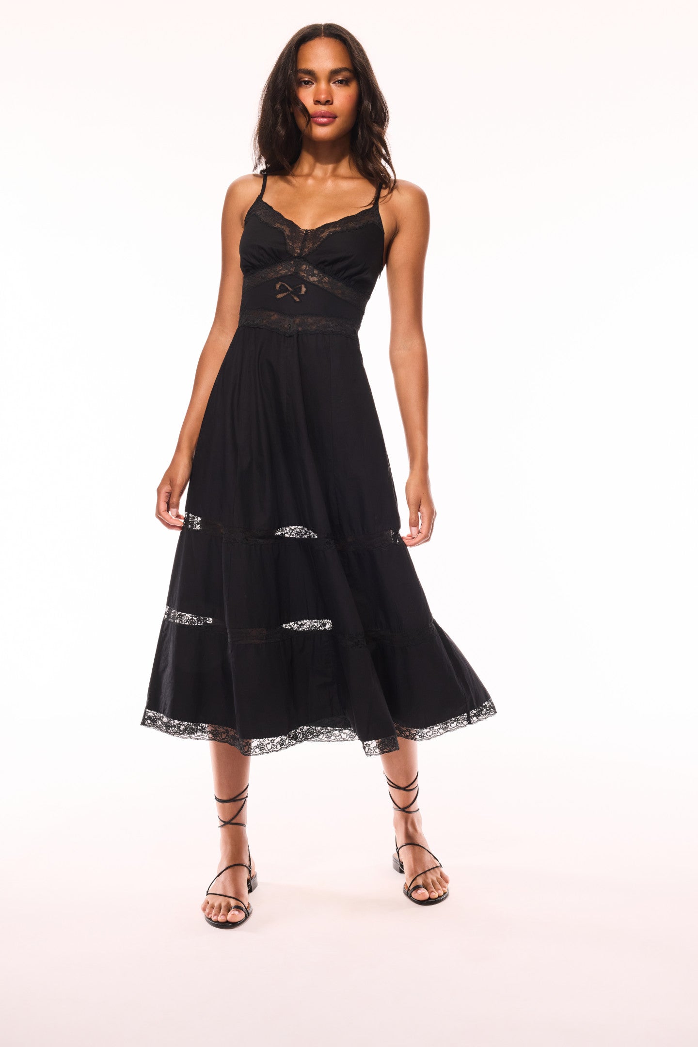 Robe mi-longue en coton avec nœud en dentelle Catryn