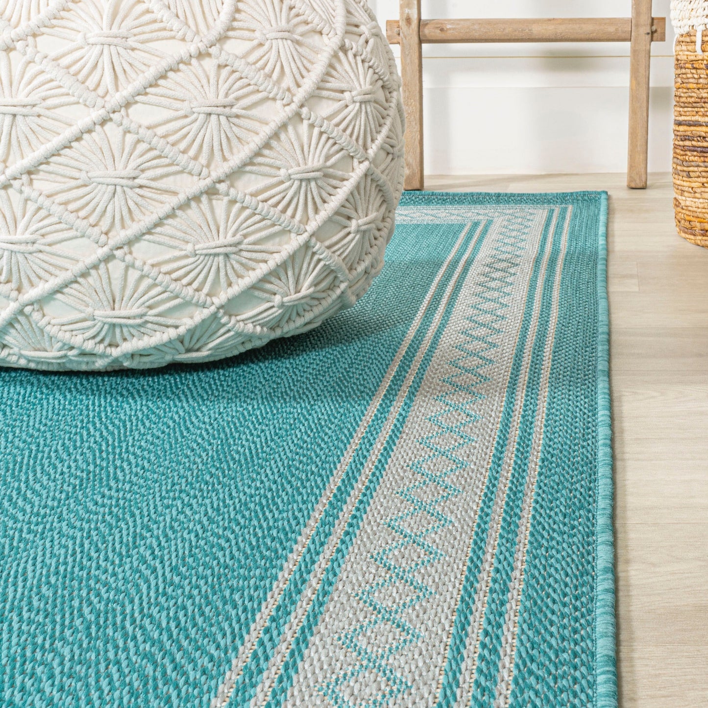JONATHAN Y Havana Classic Diamond Border Indoor/Outdoor Area Rug