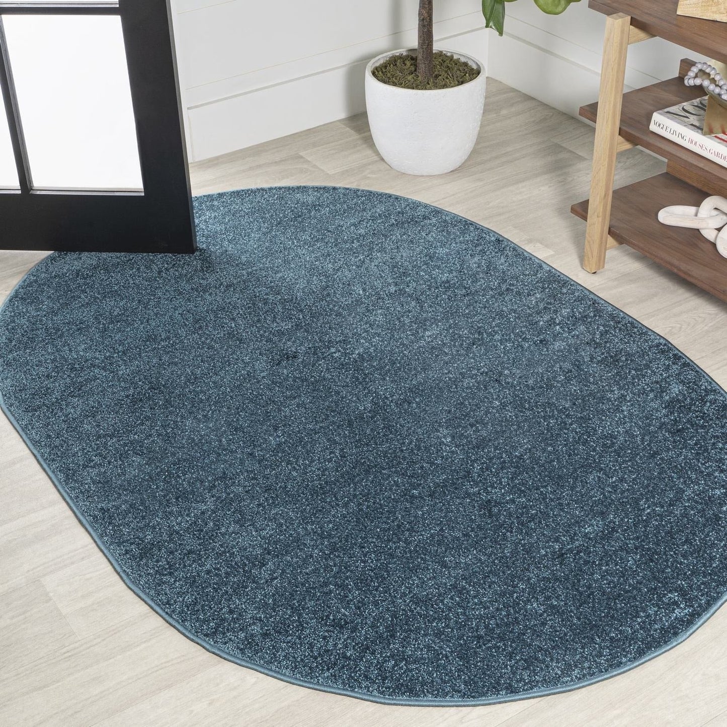 JONATHAN Y Tumbling Solid Low-Pile Area Rug