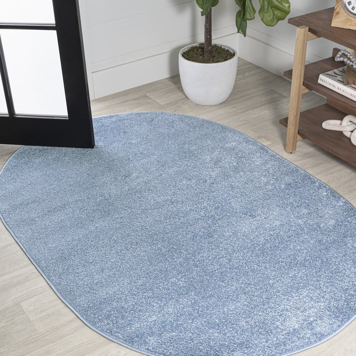 JONATHAN Y Tumbling Solid Low-Pile Area Rug
