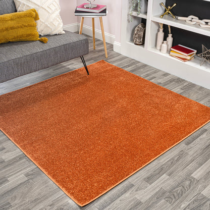 JONATHAN Y Tumbling Solid Low-Pile Area Rug