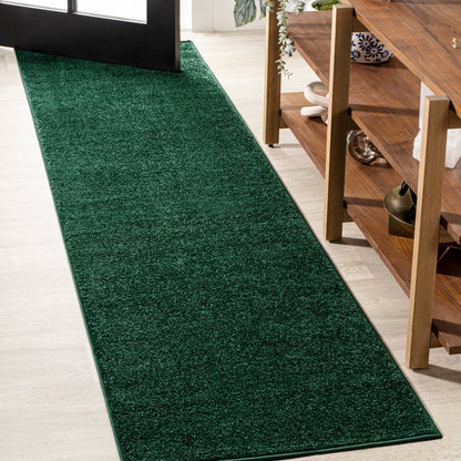 JONATHAN Y Tumbling Solid Low-Pile Area Rug