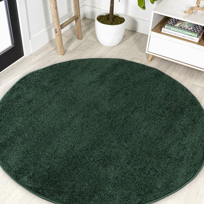 JONATHAN Y Tumbling Solid Low-Pile Area Rug