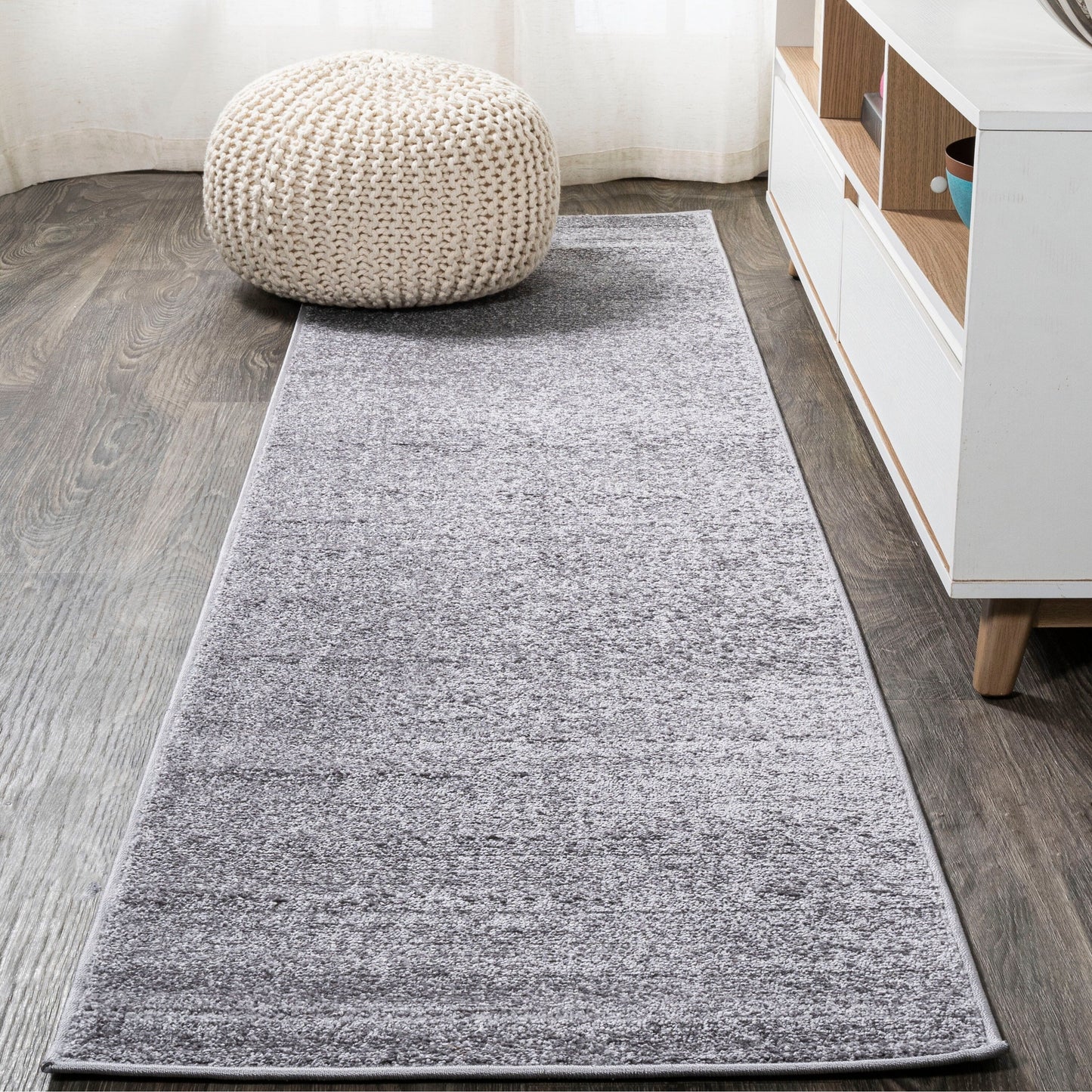 JONATHAN Y Tumbling Solid Low-Pile Area Rug