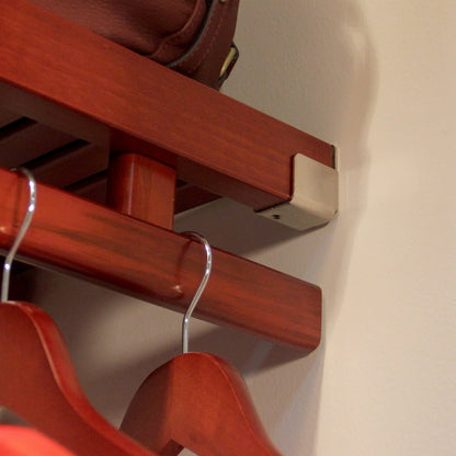 Système de placard intégré Simplicity en bois massif John Louis Home en acajou rouge