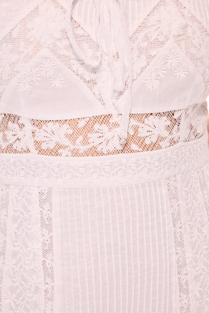Mini-robe en coton Maera avec bordure en dentelle