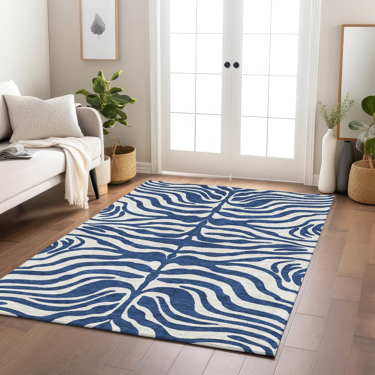 Machine Washable Indoor/ Outdoor Modern Animal Print Chantille Rug