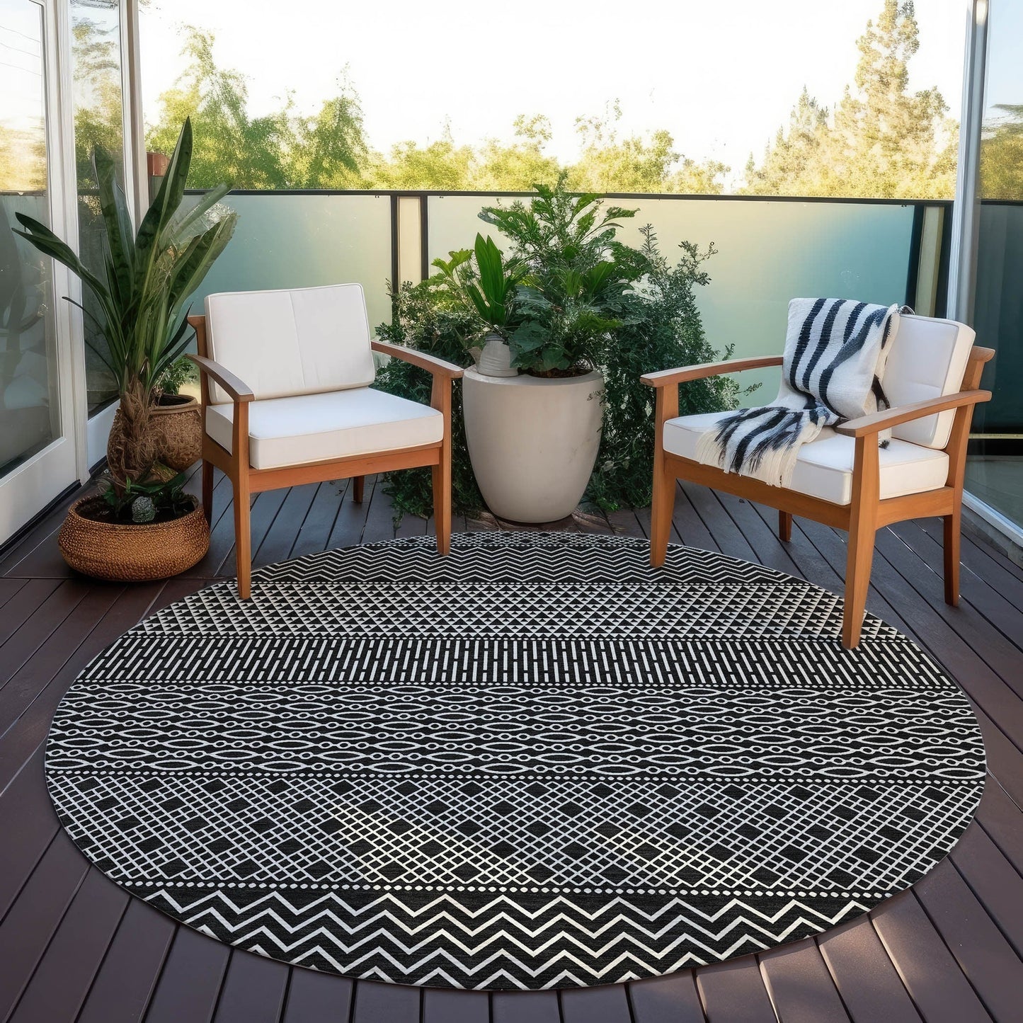 Machine Washable Indoor/ Outdoor Modern Stripes Chantille Rug