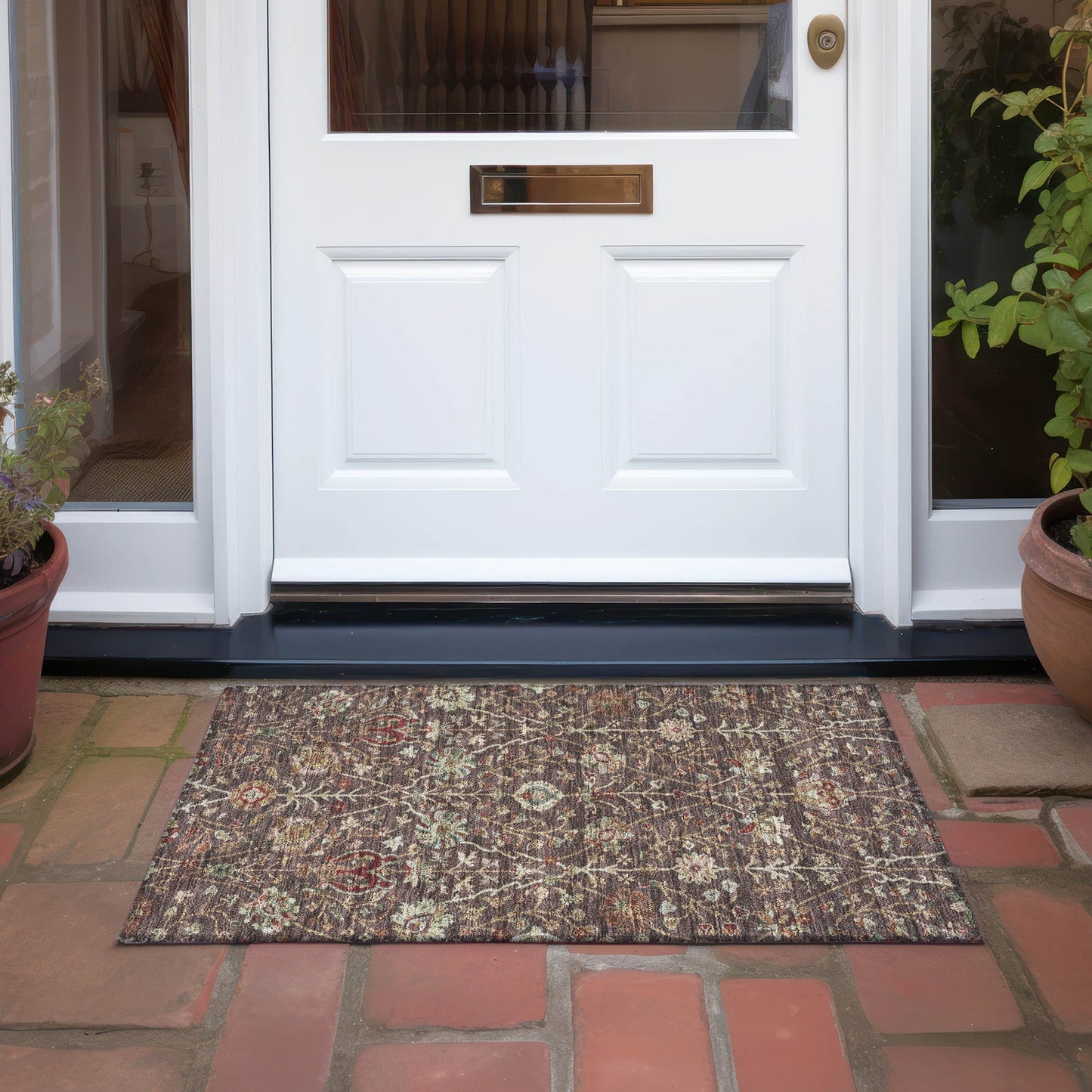 Machine Washable Indoor/ Outdoor Traditional Kashan Chantille Rug