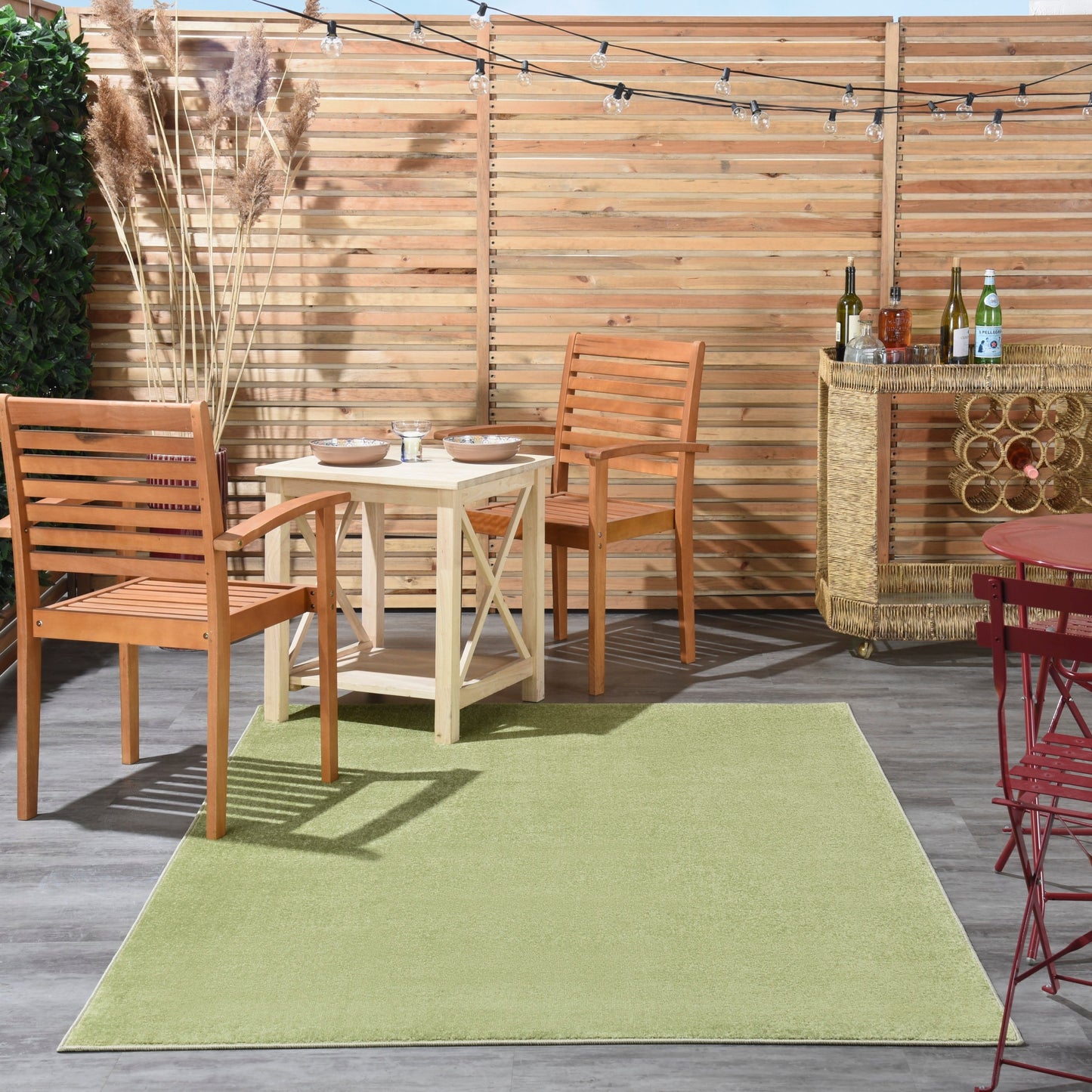 Nourison Essentials Solid Contemporary Indoor/Outdoor Area Rug