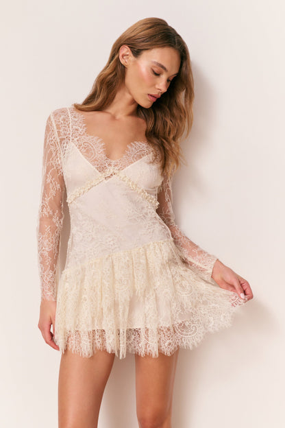 Mini-robe en dentelle Seelie