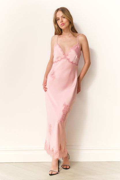Robe longue en dentelle satinée Sorone